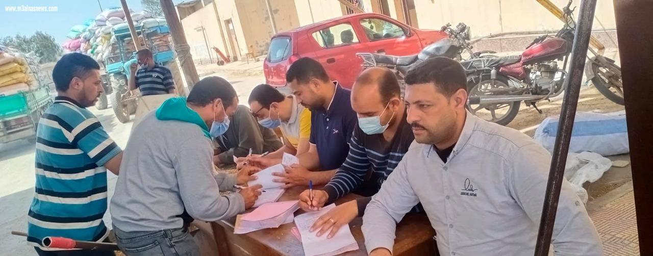 وكيل وزارة التموين بكفر الشيخ.. إجمالى المورد من الأقماح 86589 طن و210  كجم
